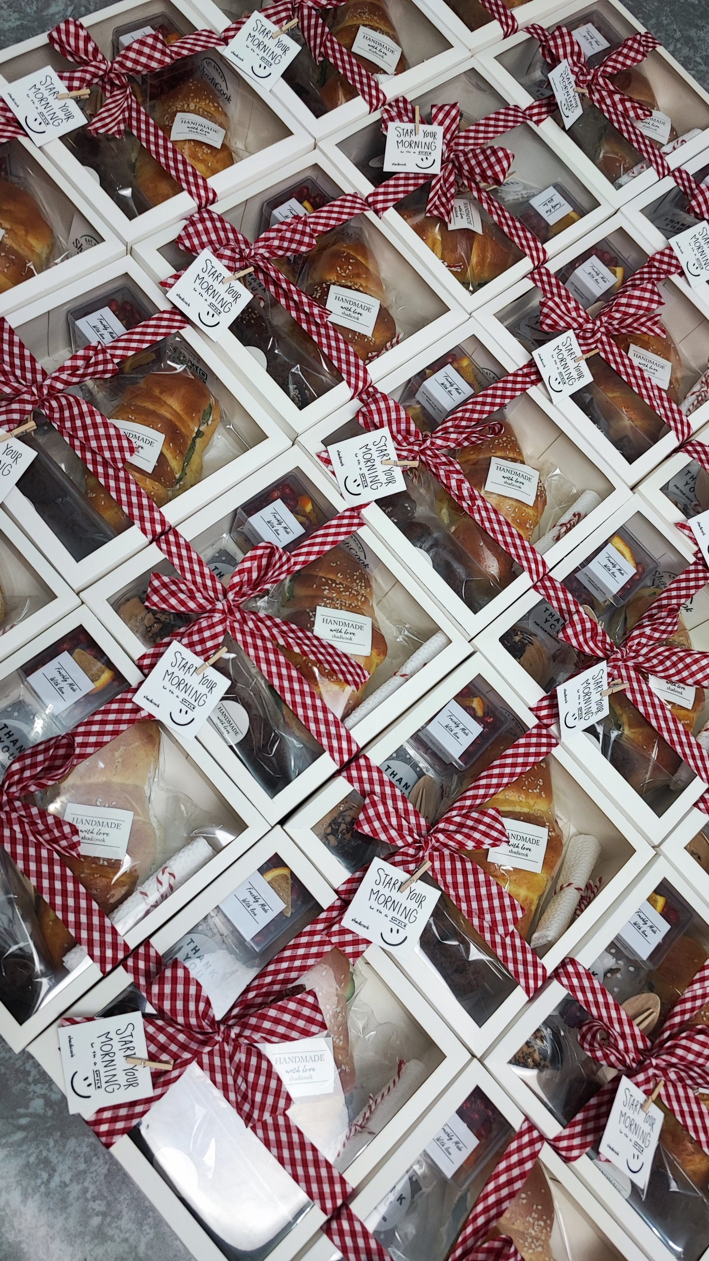 صبحانه شرکت پارس فارمد scaled